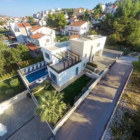 Vila Seaside Luxury With A Swimming Pool Cove Duga, Ciovo - 24268